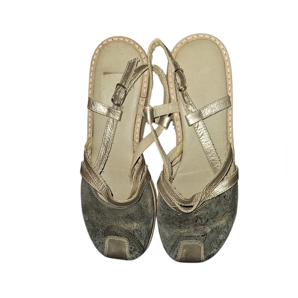 Vida Leather Sandals - Picture 2 of 12